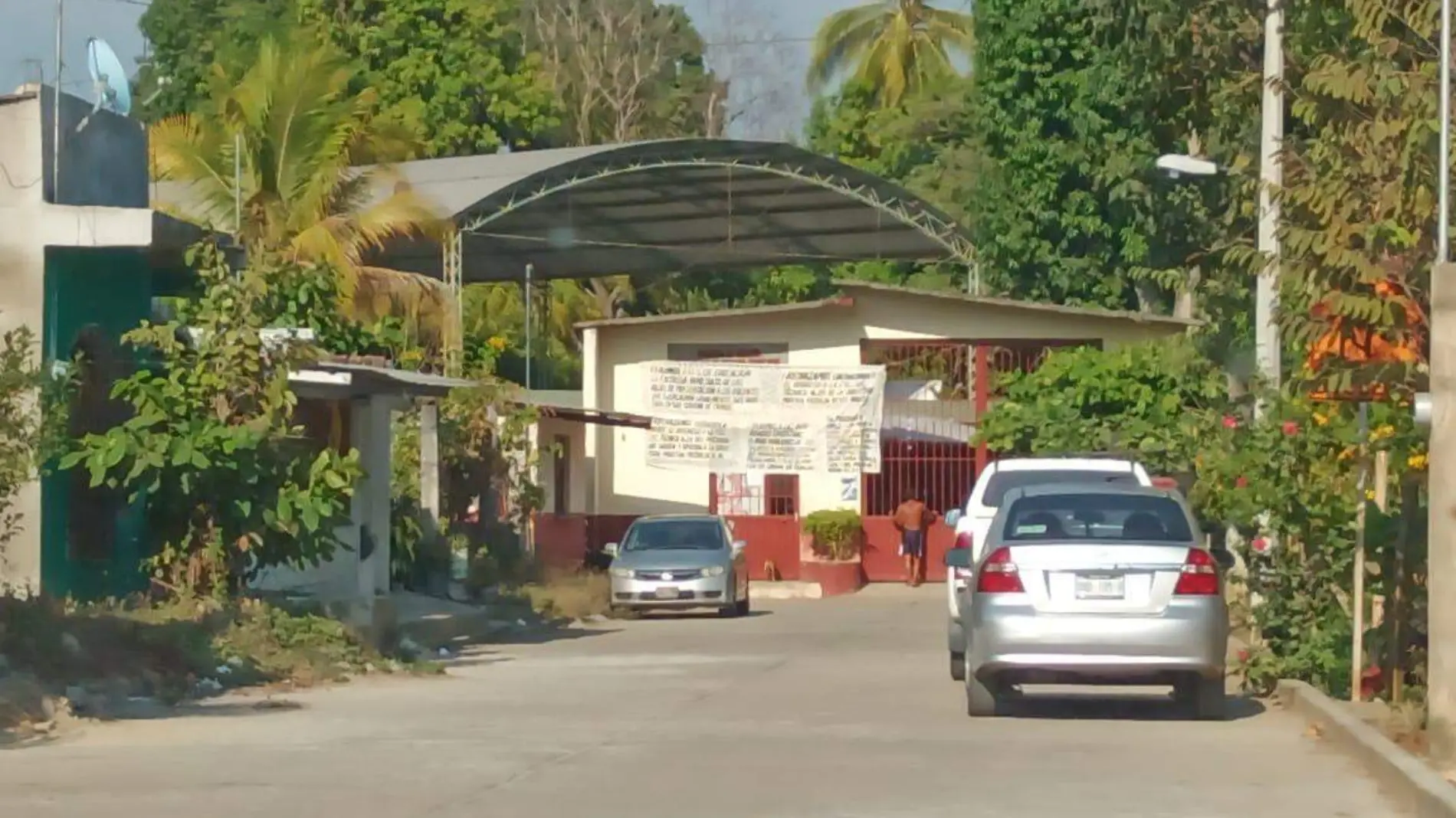 protesta inconformidad escuela maestra